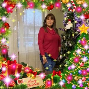 Meet your Posher, Romelia